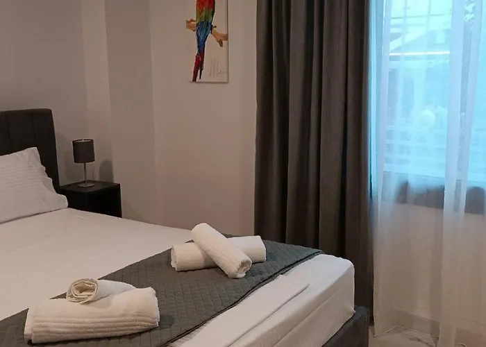 Swan Paradise 3* Toló