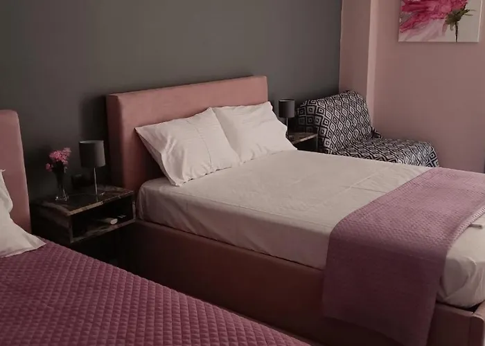 Swan Paradise Panzió Toló