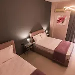 Swan Paradise 3*