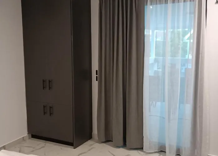 Swan Paradise B&B Tolón