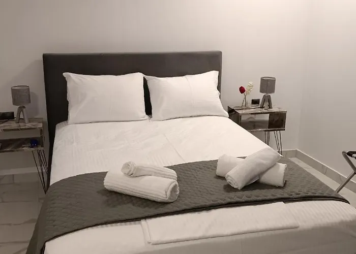 Swan Paradise Bed & Breakfast