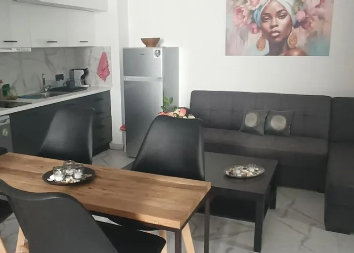 Swan Paradise Bed & Breakfast Tolo